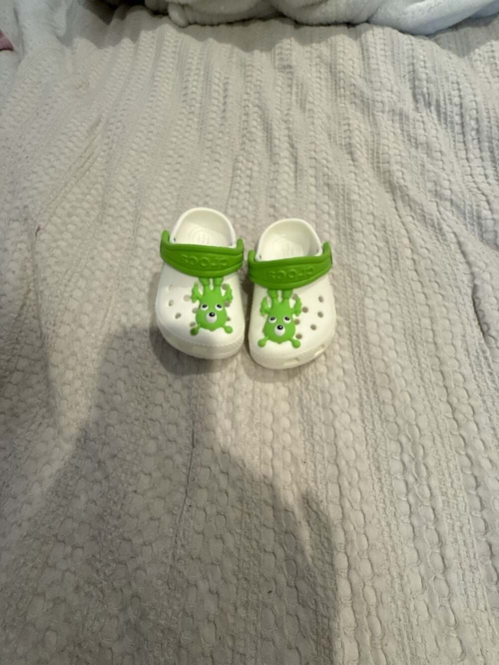 Crocs Kids' Classic Glow Alien Clog